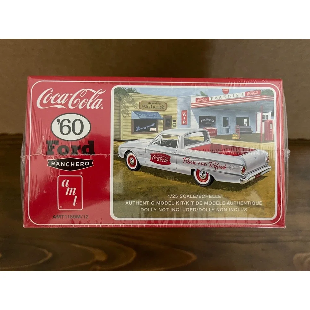 AMT 1923 Ford Model T Delivery Coca-Cola 1:25 Scale Model Kit AMT1024/12-NIB